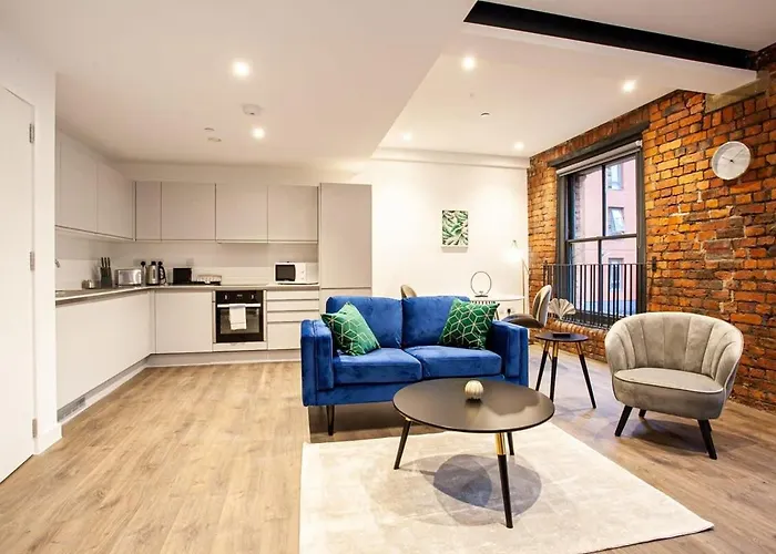 Lovely 1 Bed Apartment In Converted Printing Press
