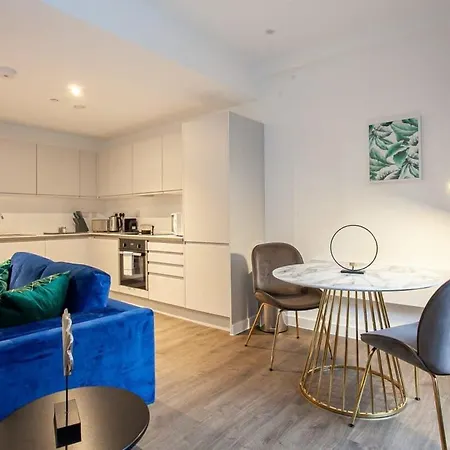 Lovely 1 Bed Apartment In Converted Printing Press Manchester Exterior photo