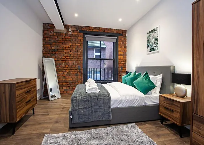 Lovely 1 Bed Apartment In Converted Printing Press